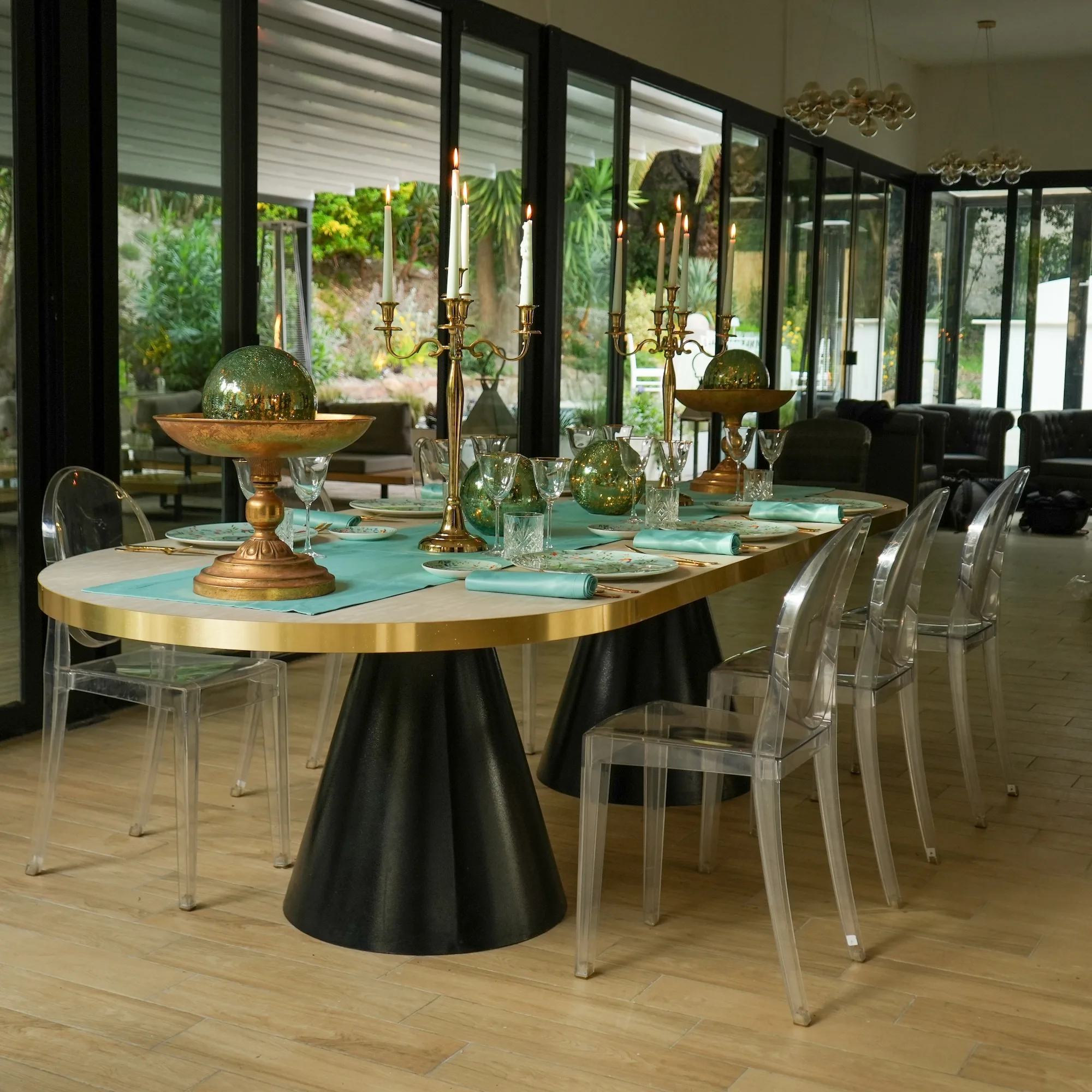 Tavolo elegante e moderno - allestimento Montineri